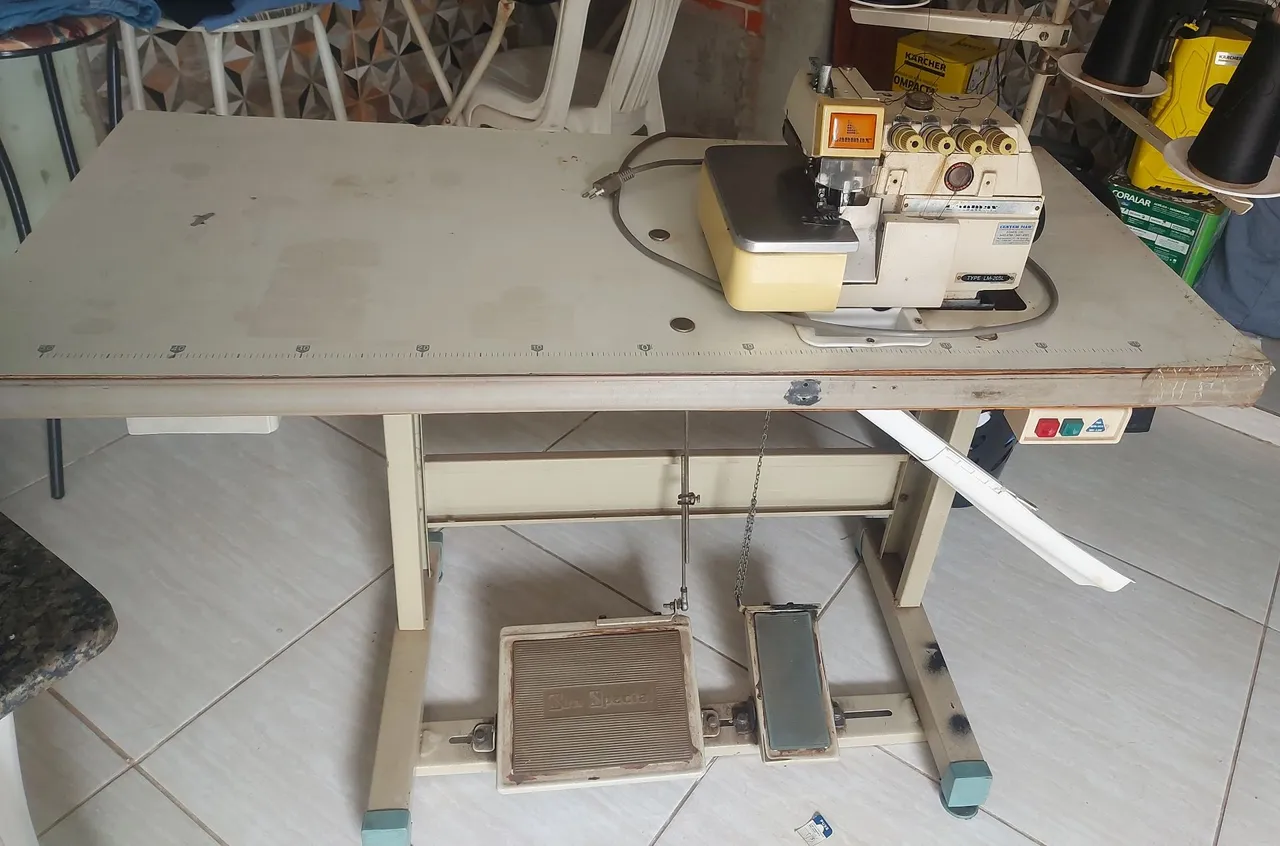 Maquina interlok