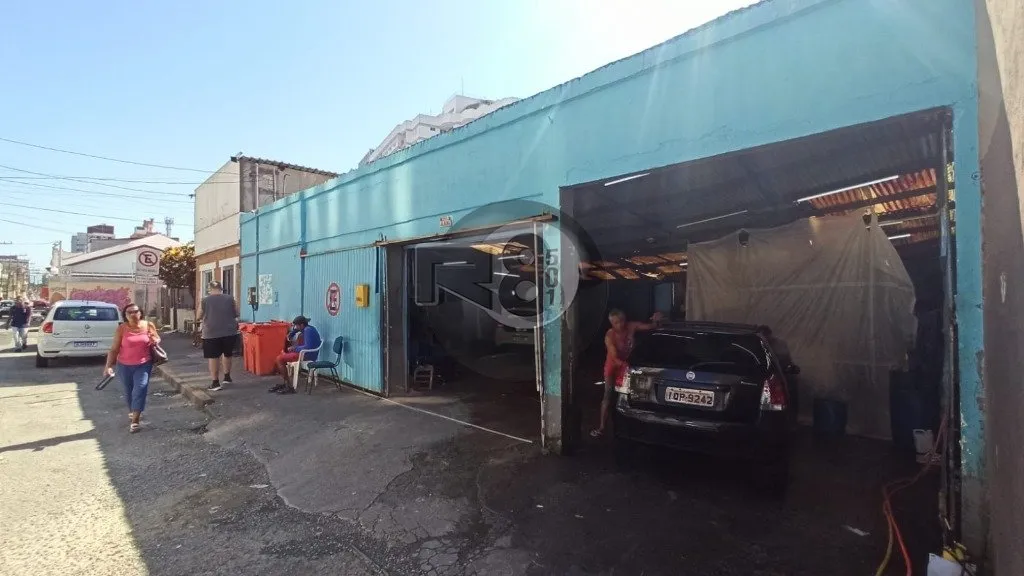 Terreno com escritura pública, 359m² no Centro!