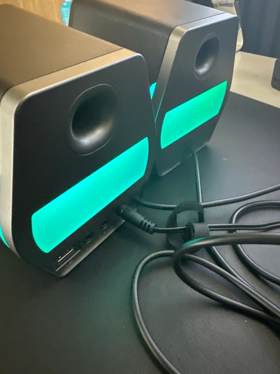 Vendo caixas de som gamer Edifier G2000 - Foto 3