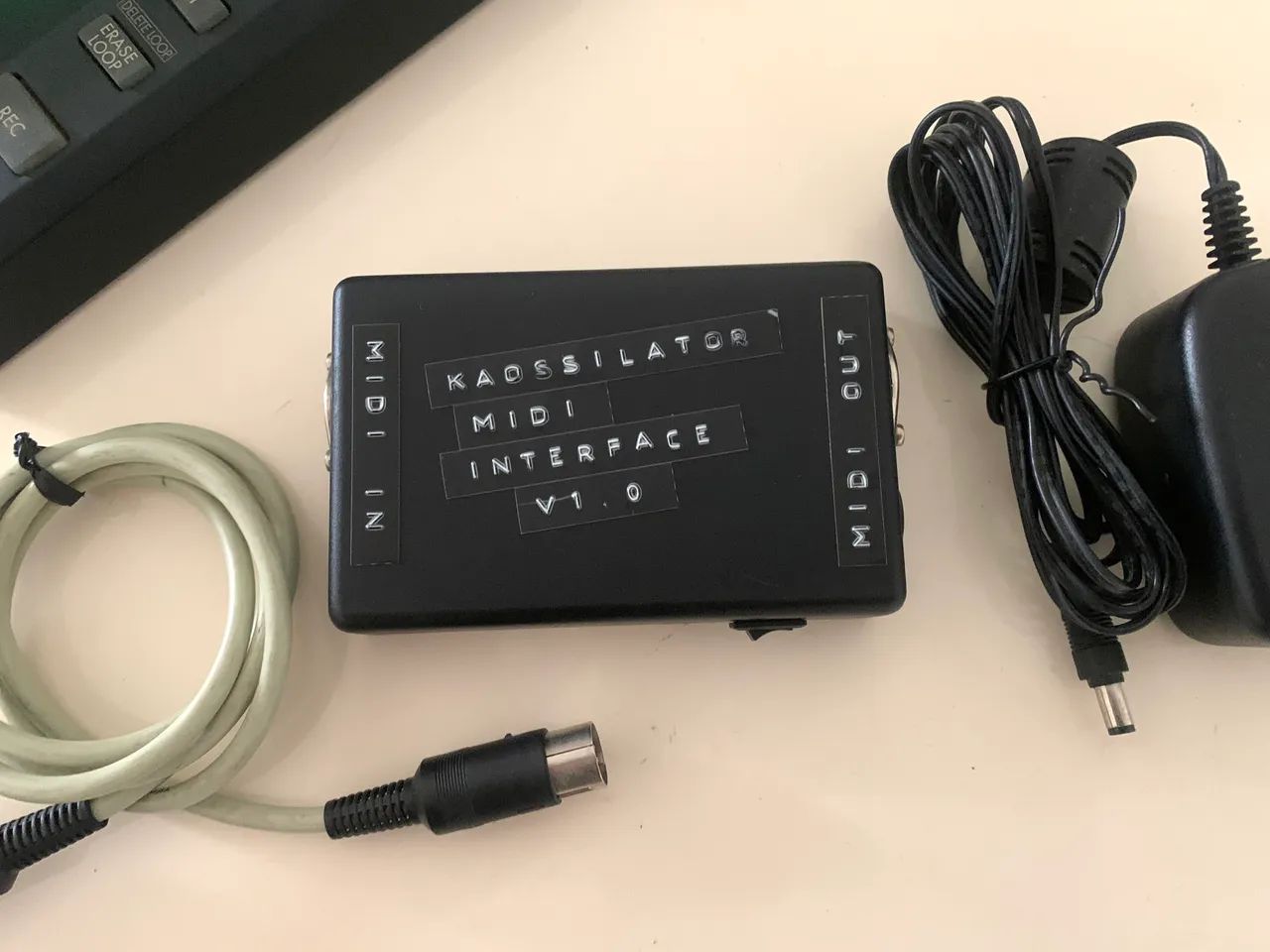 ESTUDO PROPOSTA! Kaossilator Pro - interface midi DIN5 para teclados e controladoras midi. - Foto 4