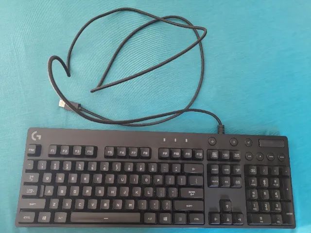Teclado Logitech G810 64289466866818120