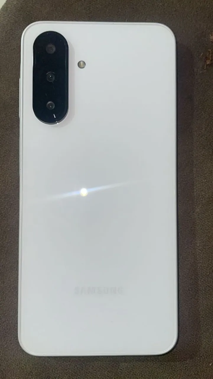 vendo ou troco por iphone 11, a26 5G com caixa e nota fiscal