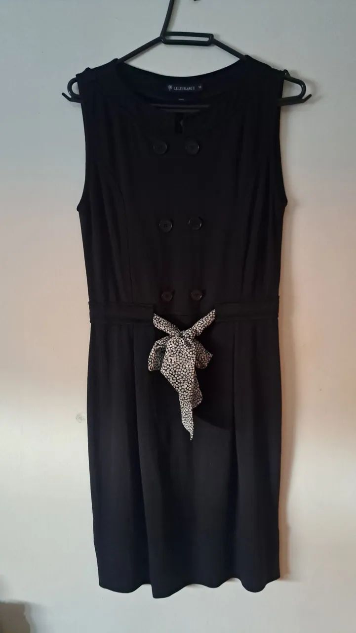 Vestido Preto le lis blanc