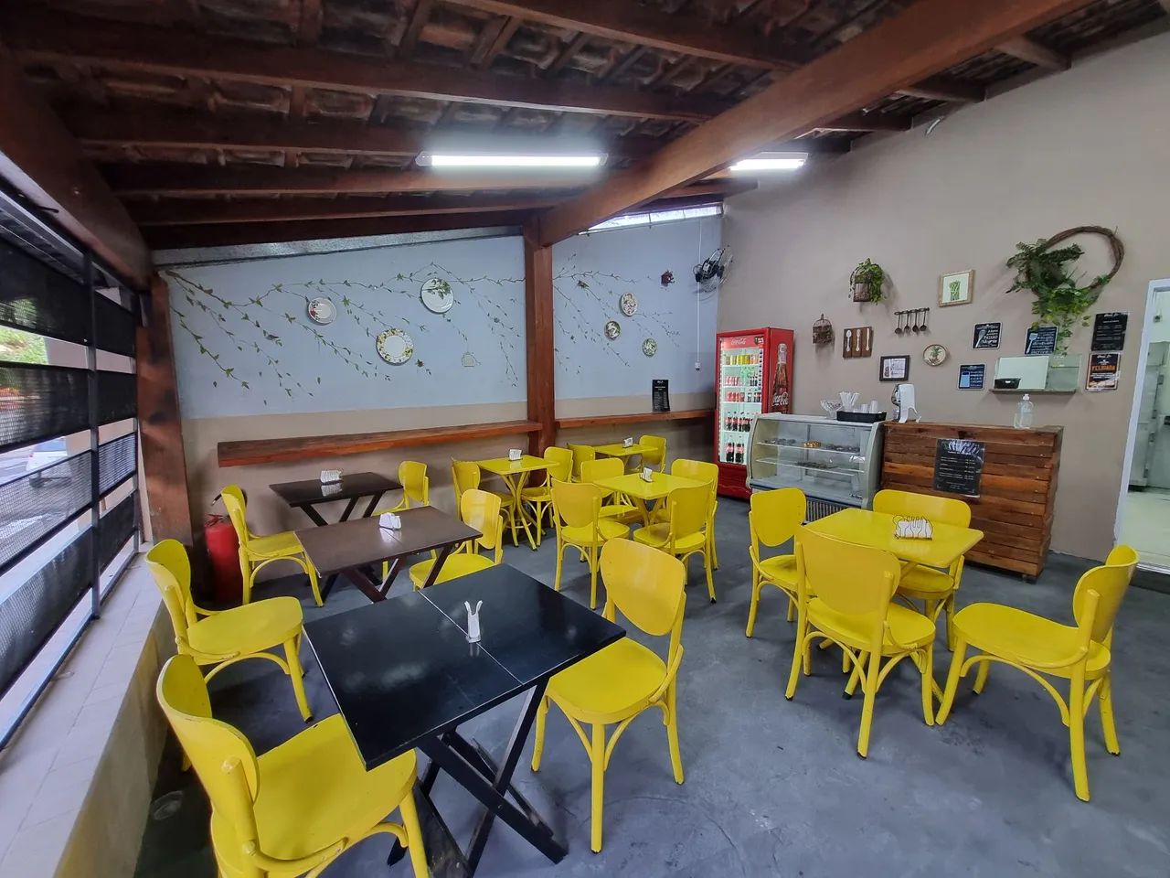 VENDO RESTAURANTE (ESQUINA DE FACULDADE) - OPORTUNIDADE