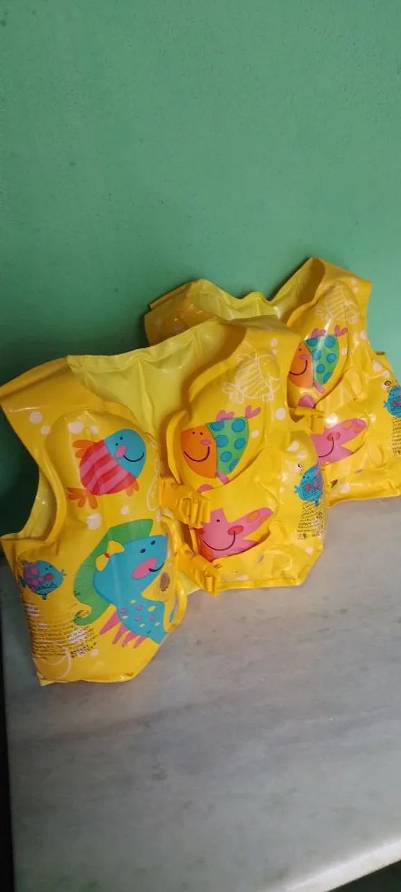 Colete infantil, ideal para banho de piscina, praia e muito mais 