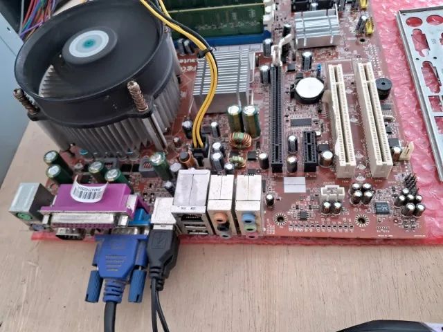 Kit Placa Mãe Itautec St 4160 Processador Core 2 Duo E7400  (usada) - Foto 4