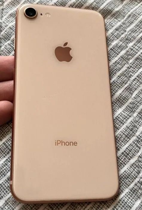 Vendo iPhone 8  , em ótima qualidades