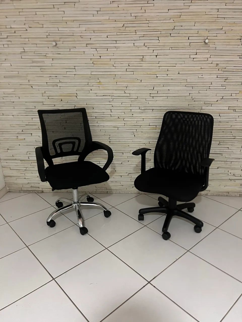 Kit 2x Cadeiras de Escritório Giratórias com Tela Mesh