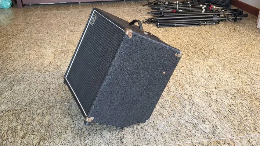 Amplificador AMPEG BA-115 - Instrumentos musicais - Praia da Costa