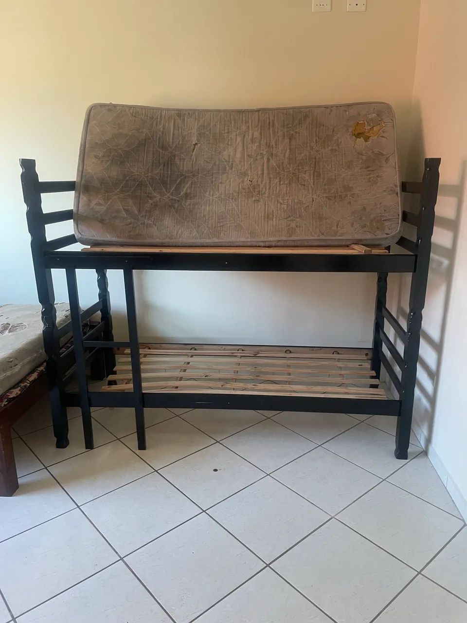Beliches com colchões  - Foto 3
