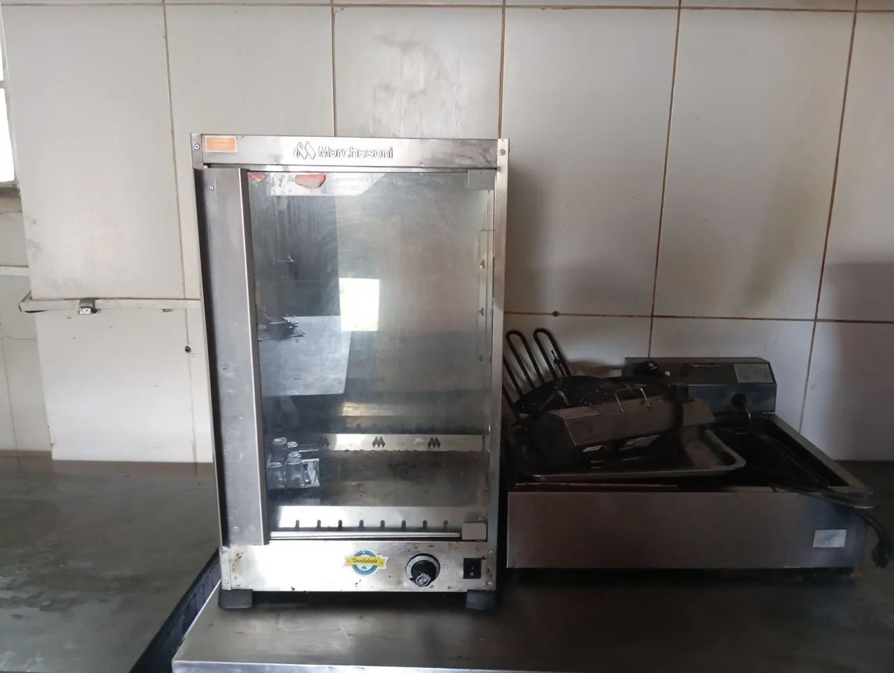 Estufa para lanches e fritadeira elétrica 