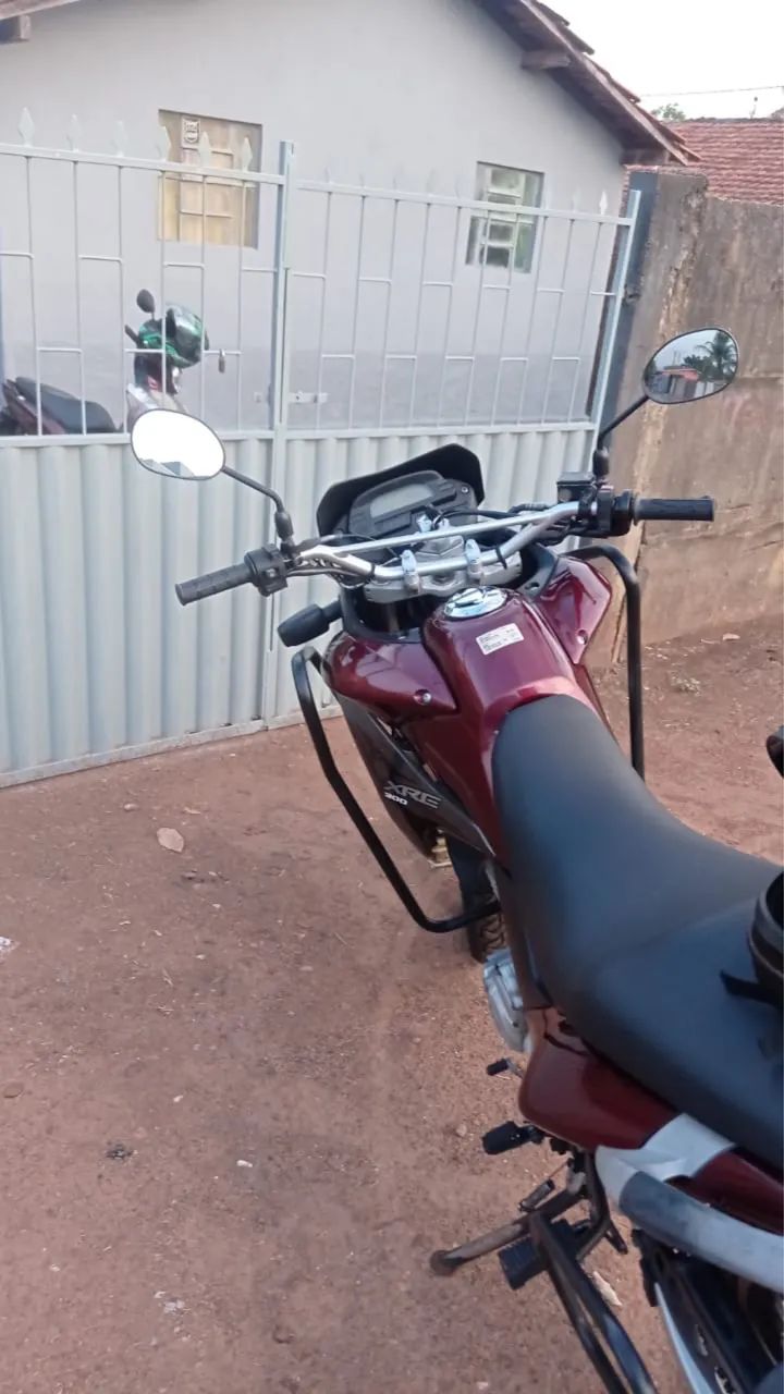 Vendo XRE 300 2011