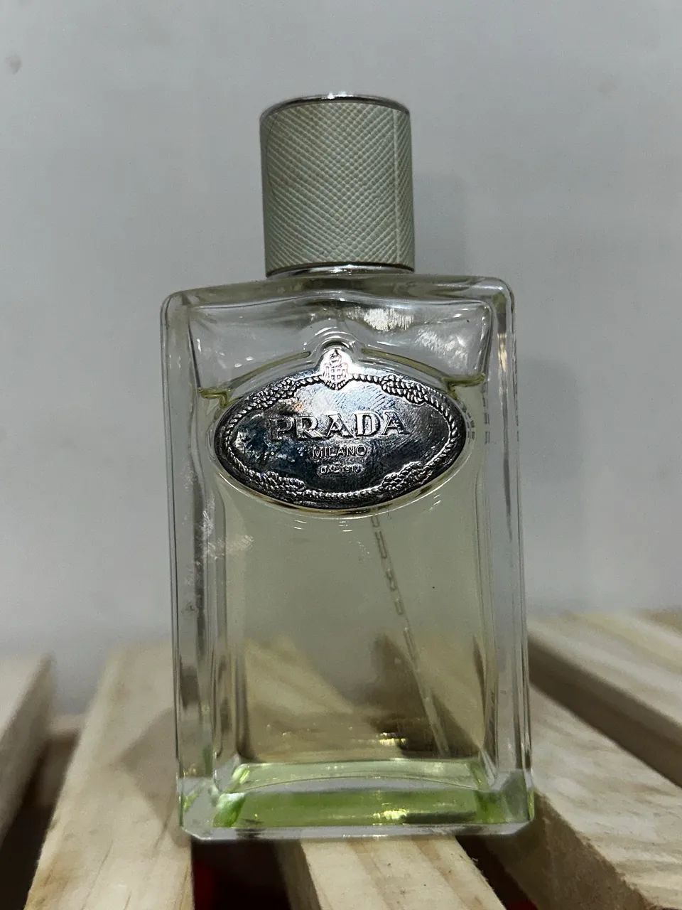 Perfume prada (NÃO ACEITO ENVIO, APENAS ENTREGA EM MÃOS )