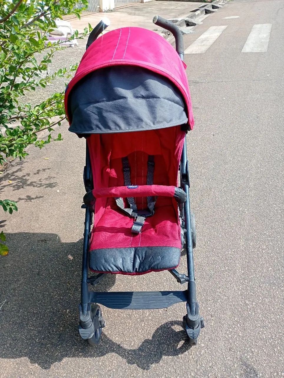Carrinho de passeio da chicco 