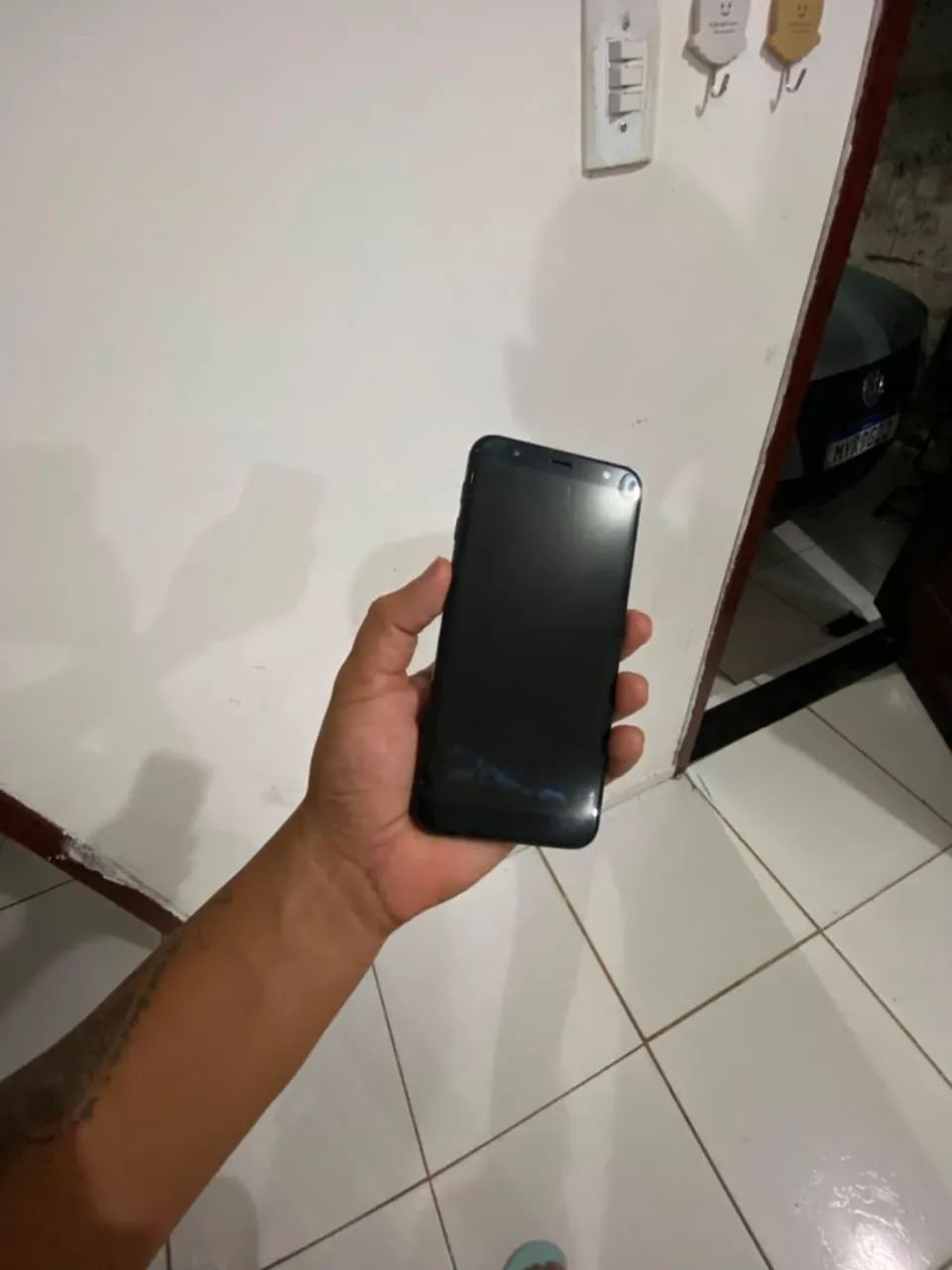 Celular J6+