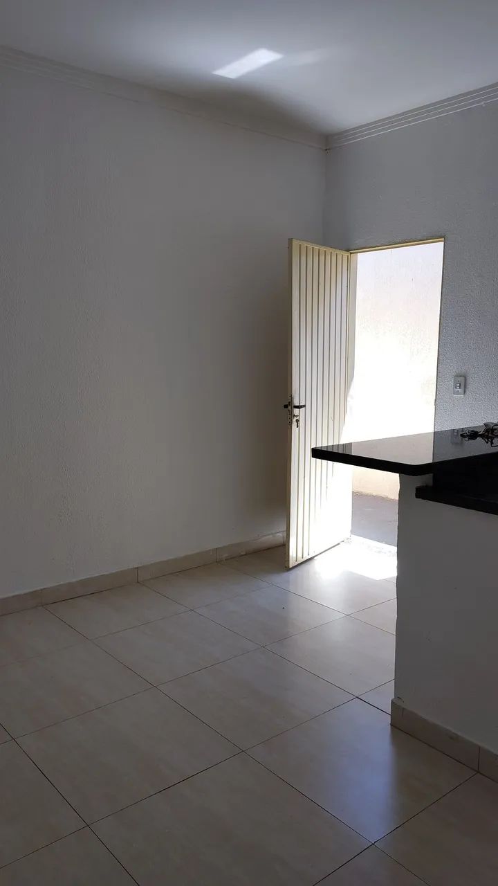 Kitnet com garagem Garavelo