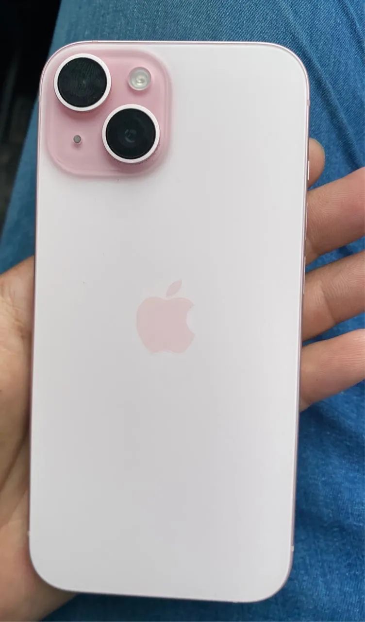 iPhone 15