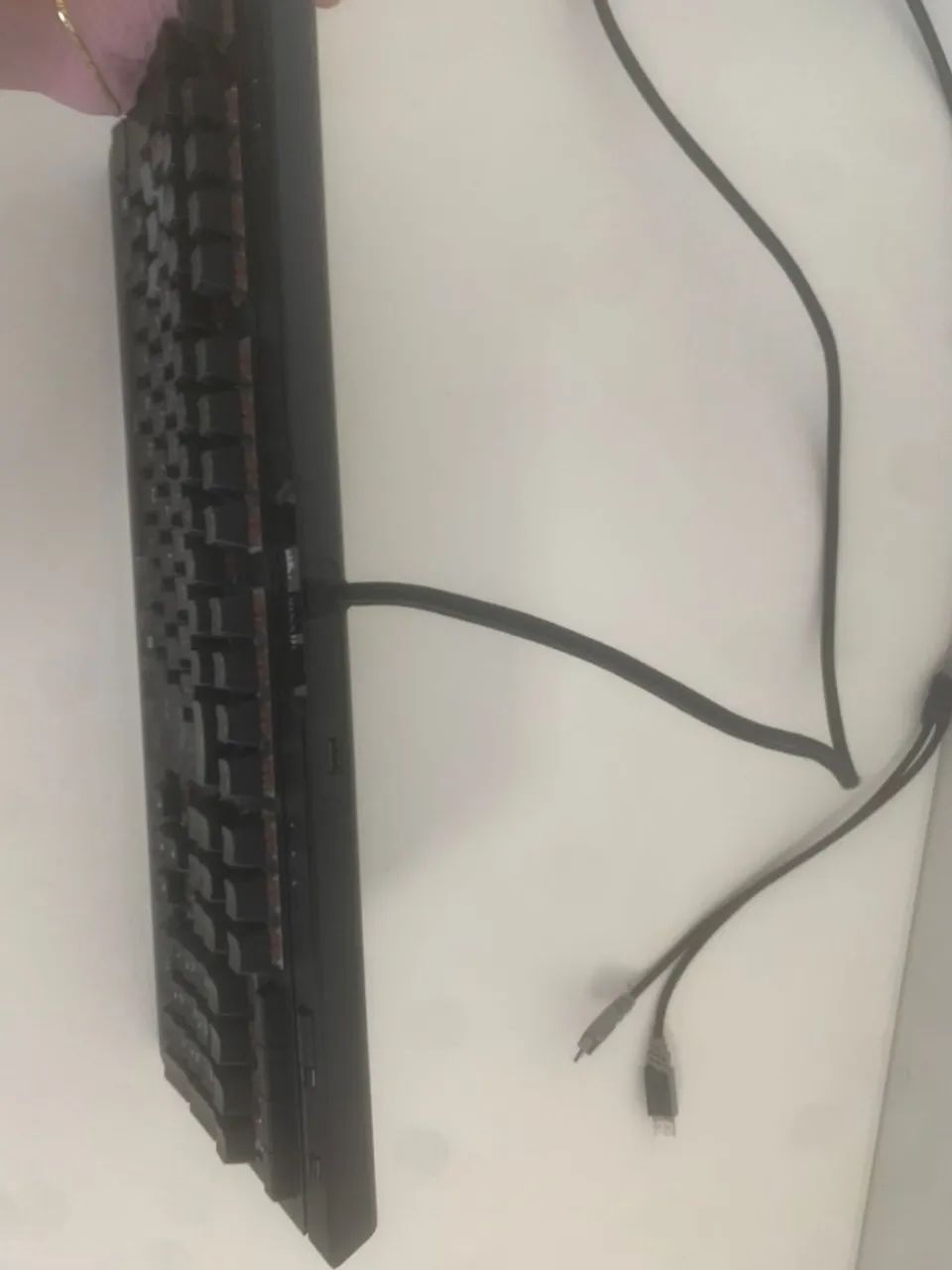 Teclado Corsair Strafe RBG MK.2 CHERRY RED MX SILENT RGP0035 - Foto 4
