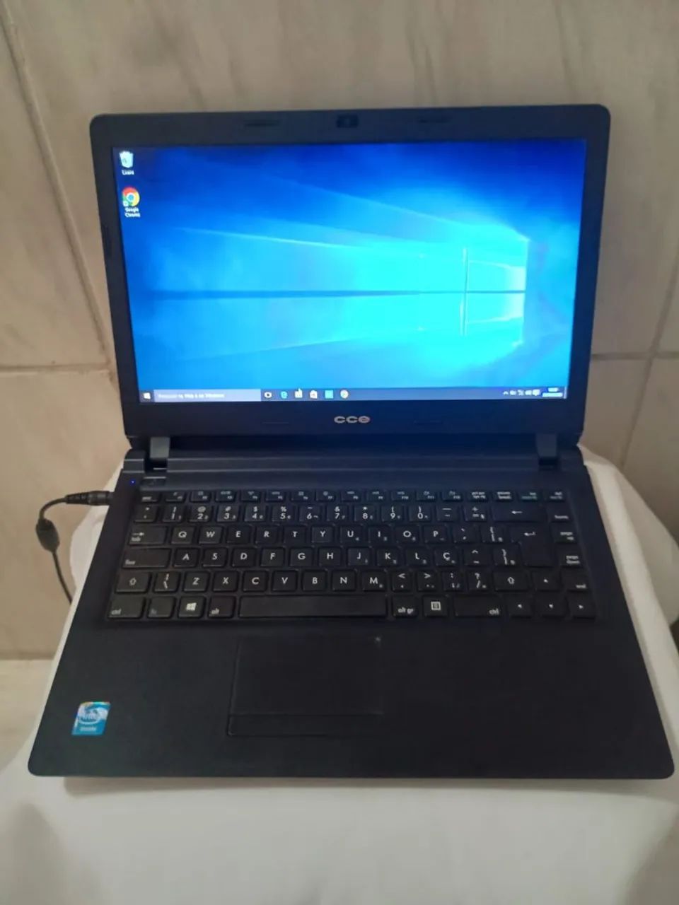 Notebook CCE i3 com 6gb de memória RAM 