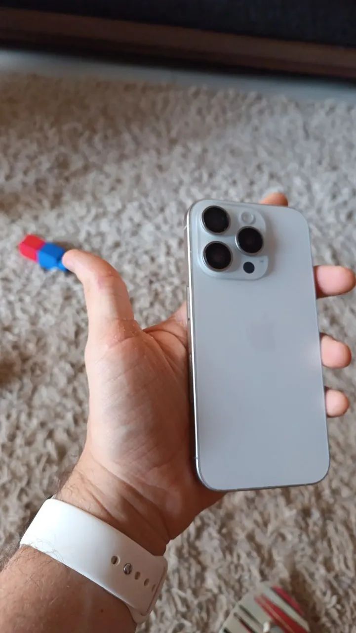IPhone 15 Pro 128 gb  - Foto 2
