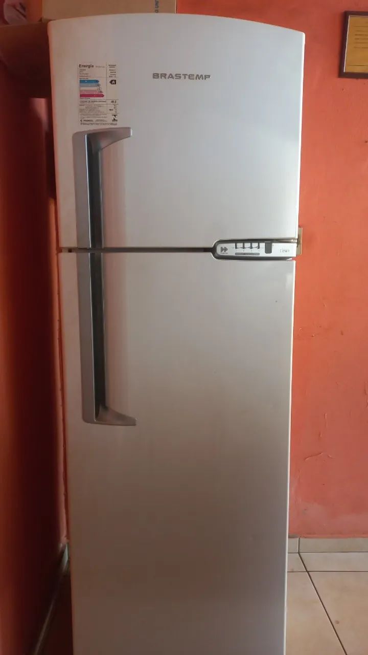 Vendo geladeira Brastemp 