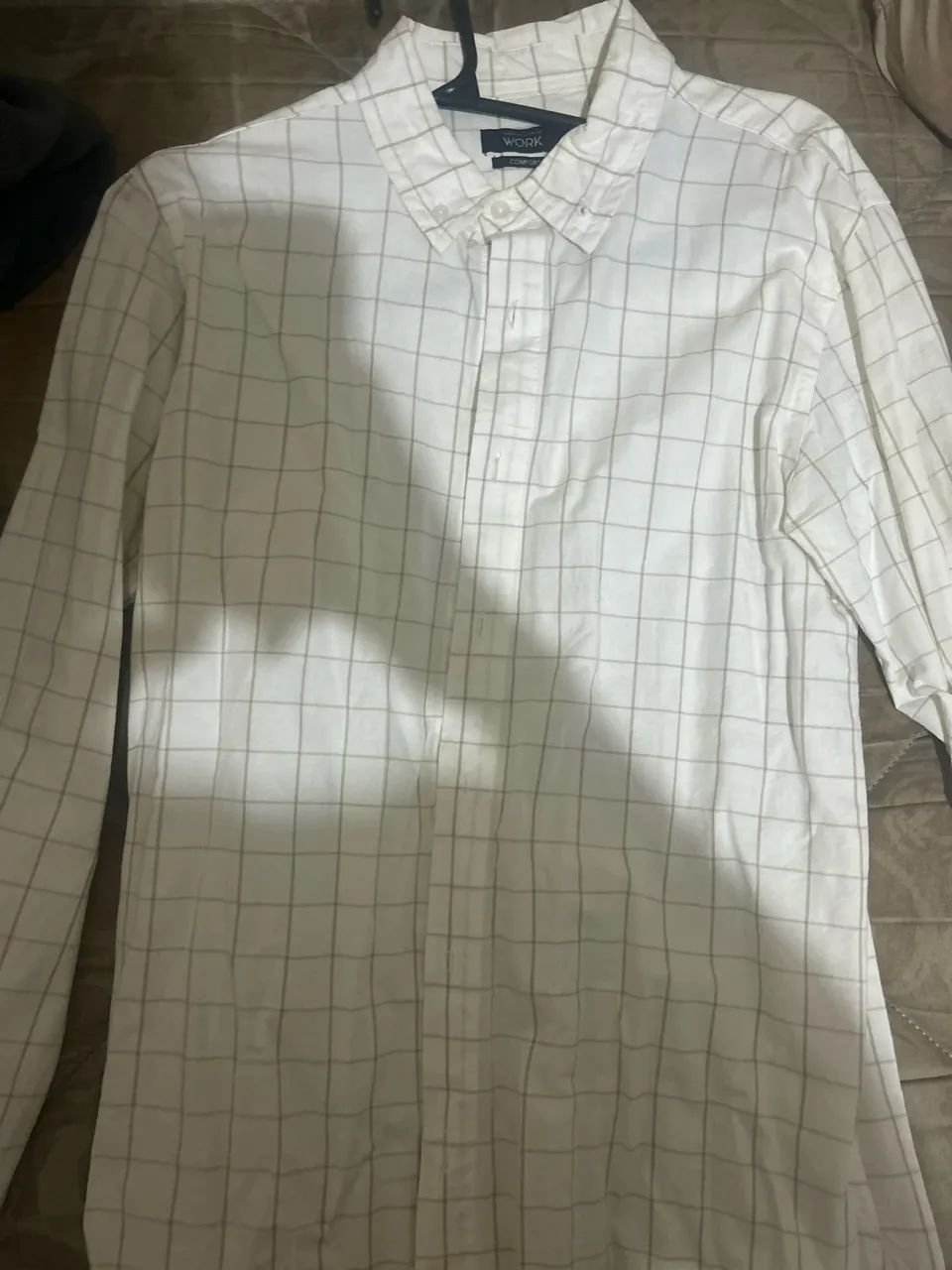 camiseta manga monga, branca. quadriculada. Nova. - Foto 5