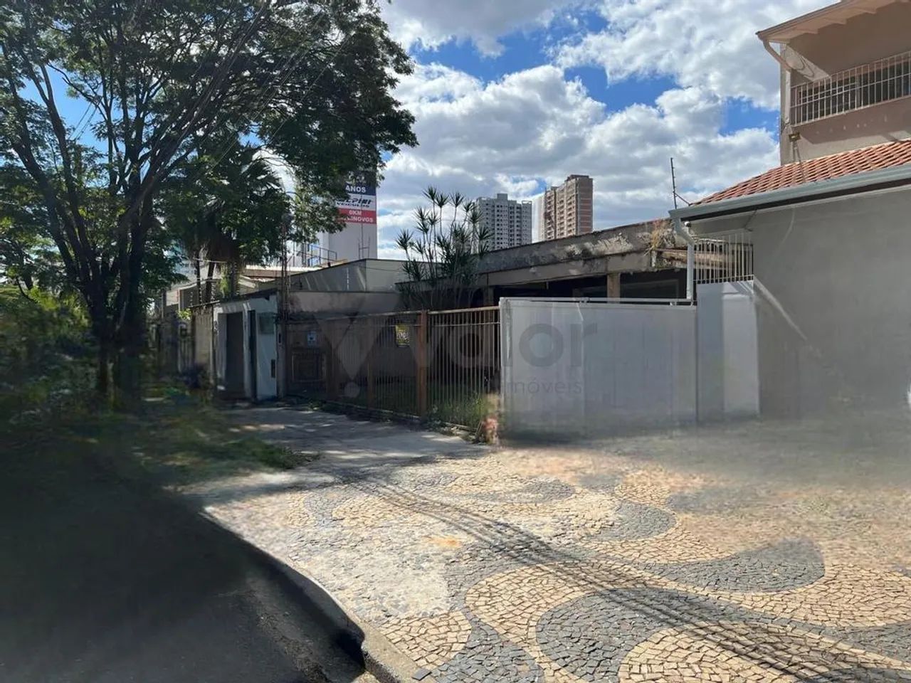 Sobrado para alugar em Campinas, Cambuí, com 358 m² - Foto 2