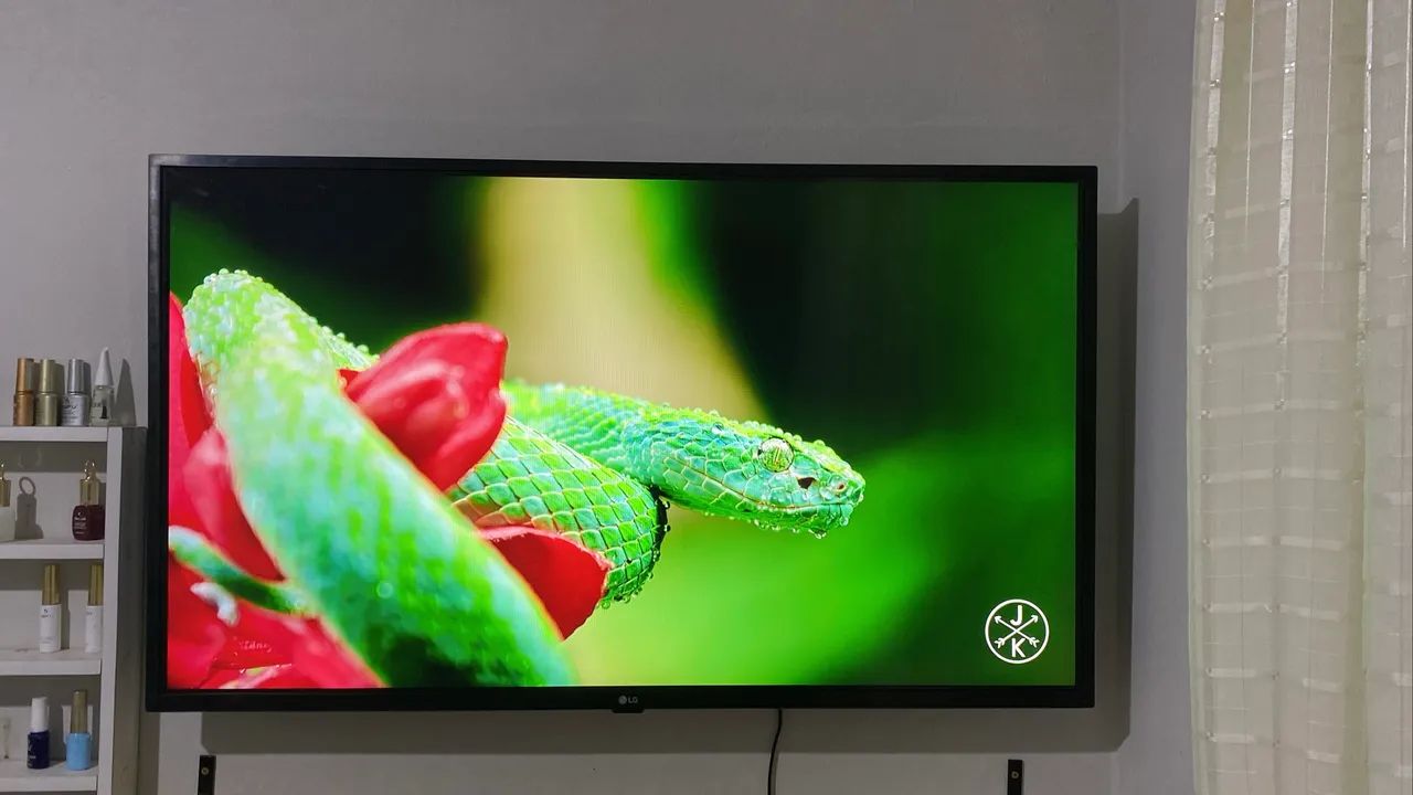 Tv smart fullhd 43 polegadas sem detalhes  - Foto 2