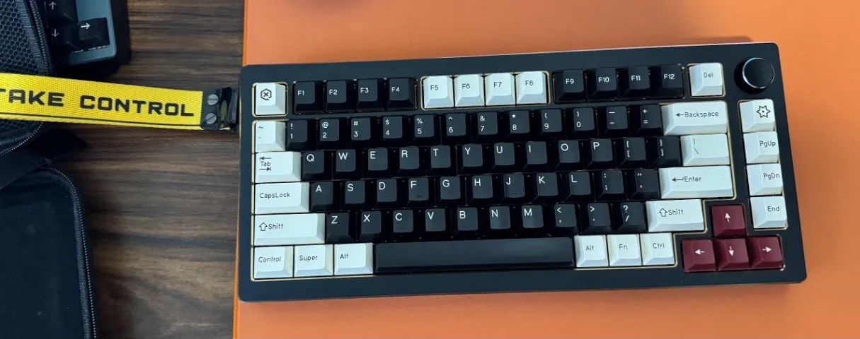 Teclado Epomaker TIDE75 Aluminio Preto c/ Case