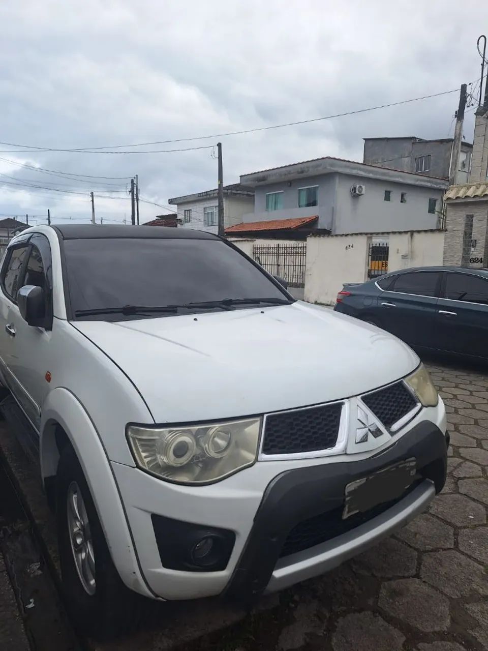 Mitsubishi L200 2012