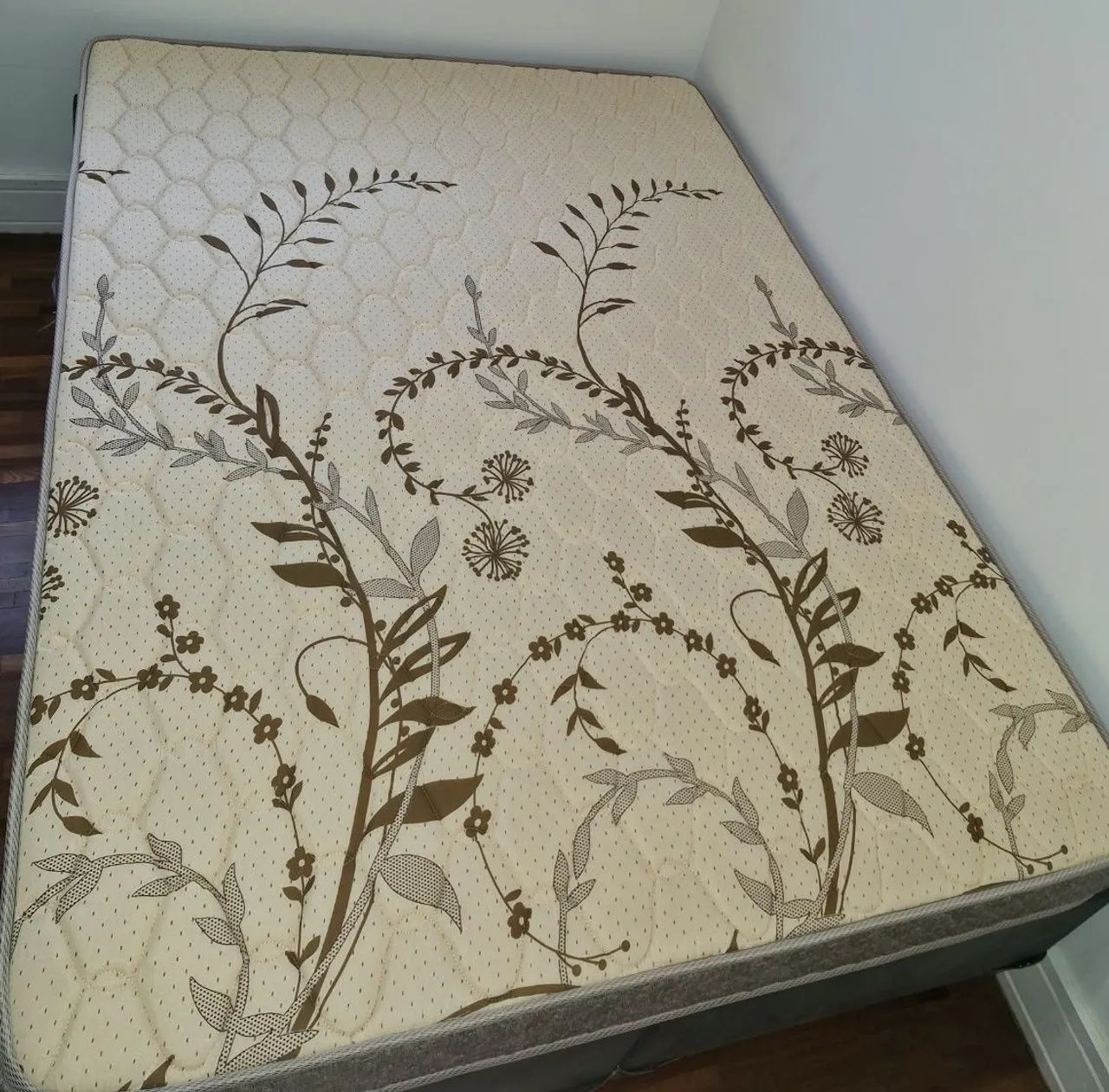 Cama de casal (colchão D28 + base box) - Foto 2