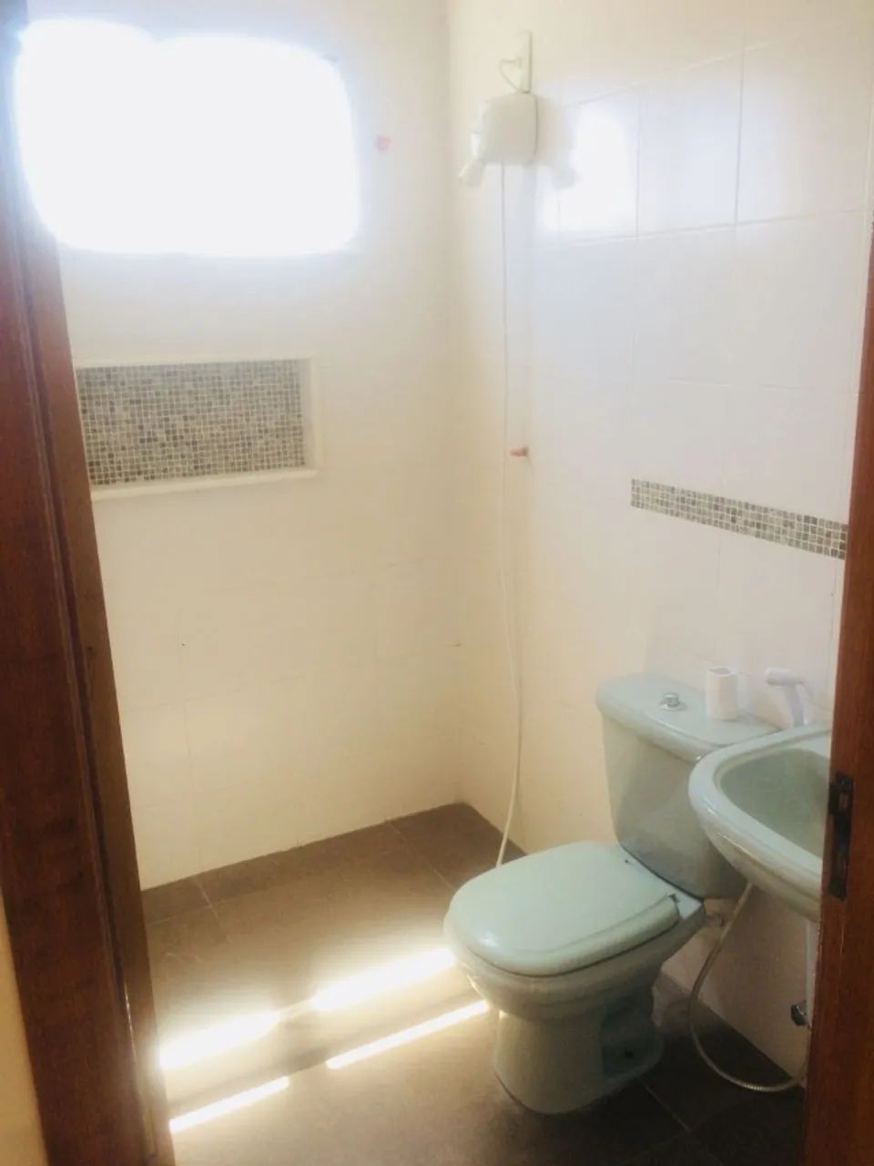 Apto em Marechal Hermes. 2 quartos, amplo, claro, arejado, com vaga de garagem - Foto 5
