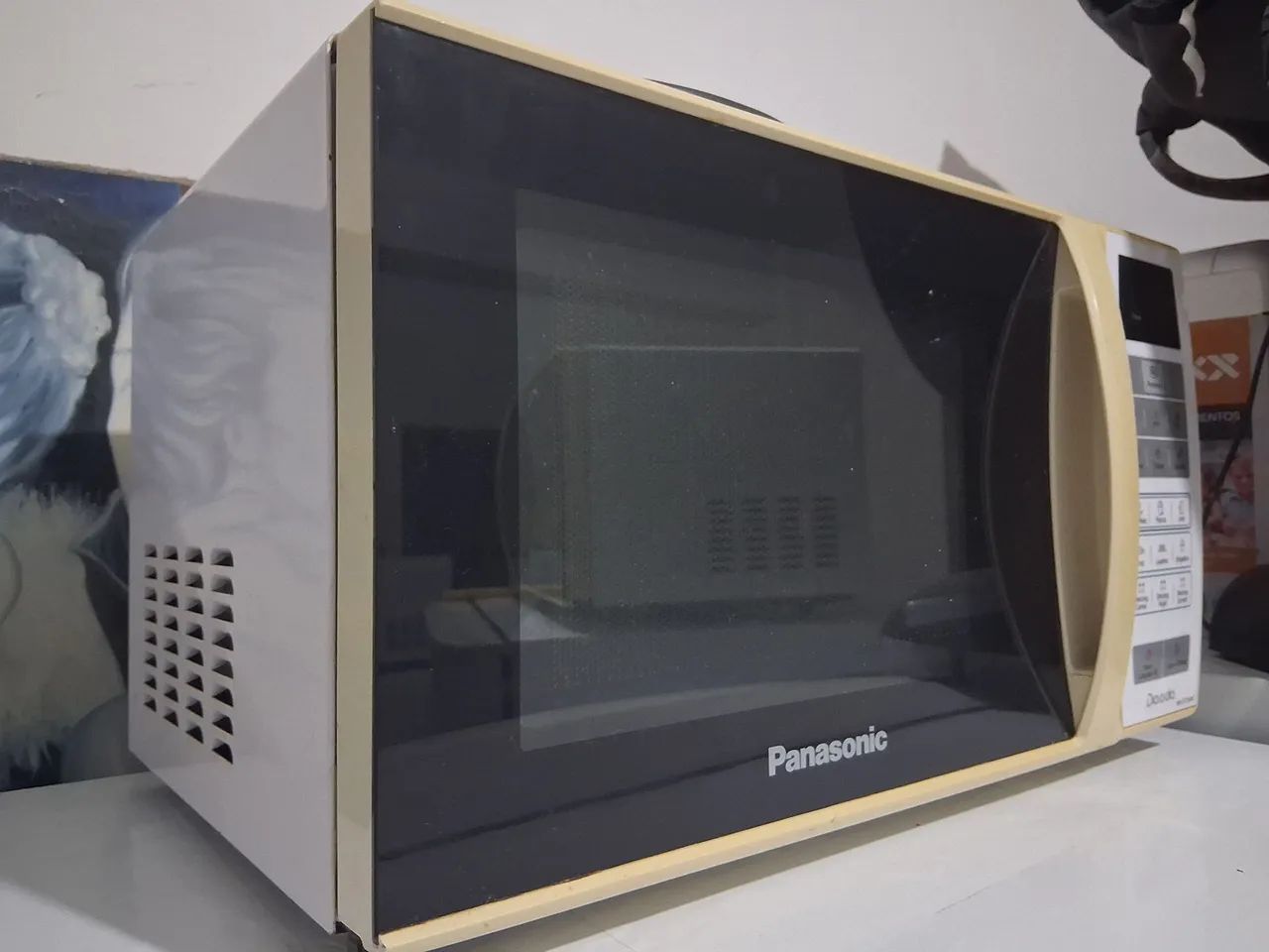 Microondas Panasonic 25 litros  - Foto 2