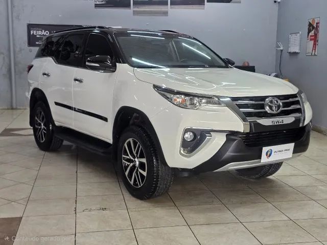 Toyota Hilux SW4 SR 4X2 2.7/ 2.7 Flex 16V Aut. 2017