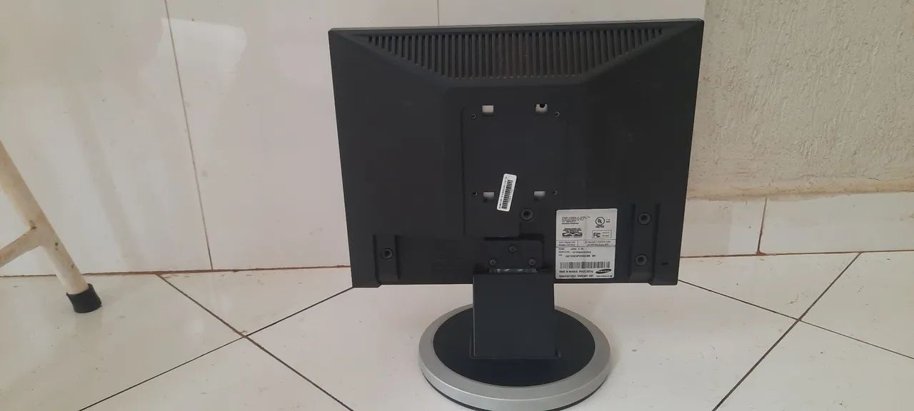 MONITOR SAMSUNG LCD - Foto 2