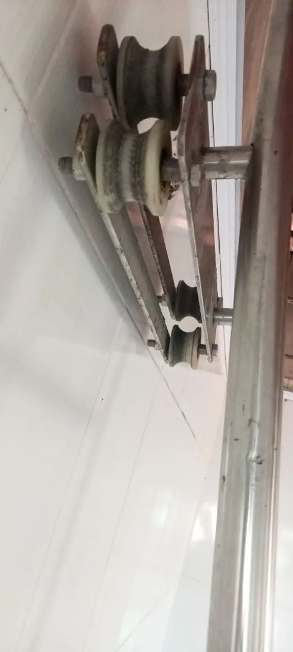ESCADA DESLIZANTE COM SUPORTE AÇO  - Foto 4