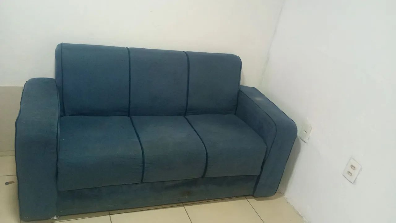 Sofá azul 3 lugares  - Foto 2