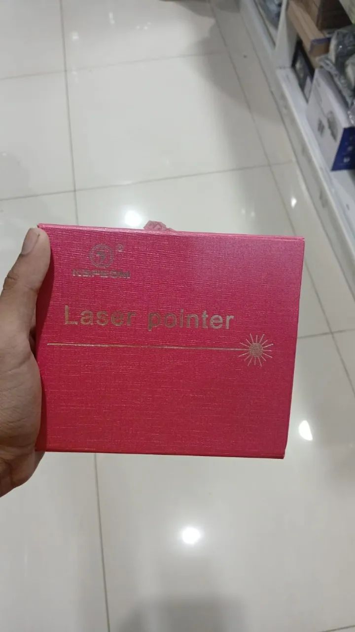 Laser pointer da kapbom da cor verde, a pilha