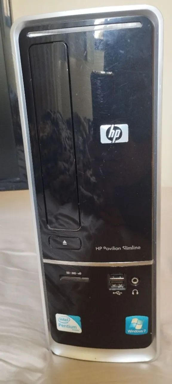 Vendo computador para uso comum