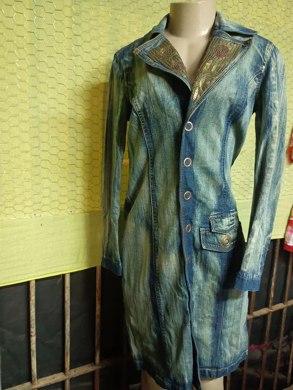 Casaco/Vestido Jeans Feminino com Detalhes Bordados - Foto 5