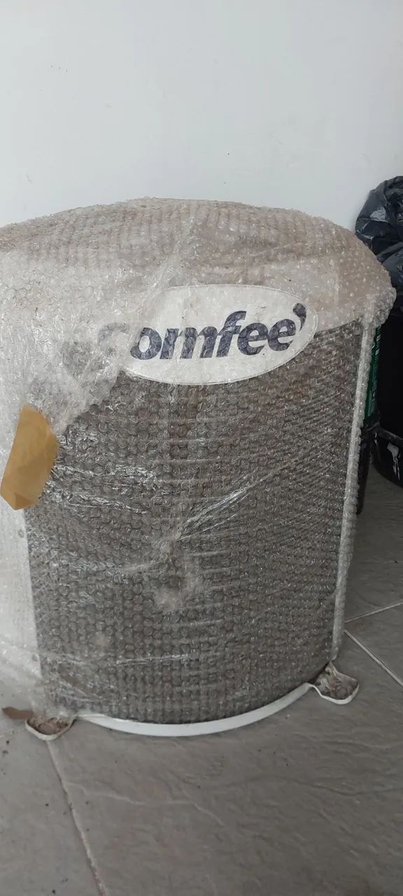 Ar-condicionadao Comfee 18.000BTUs - Foto 2