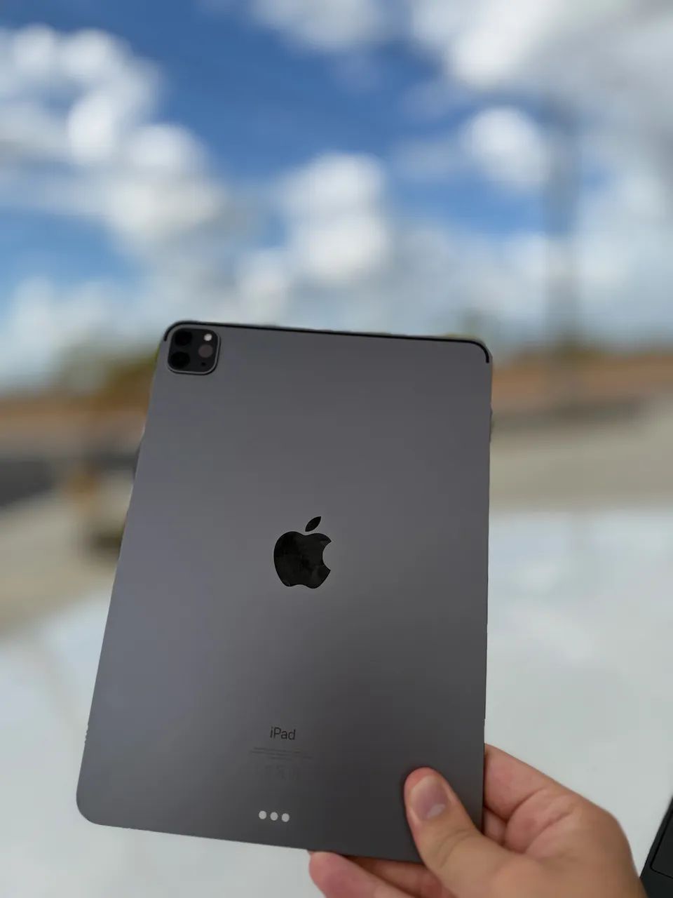 IPad Pro 11 M1 (Apple Pencil + Teclado apple Grátis) Pra vender logo  - Foto 4