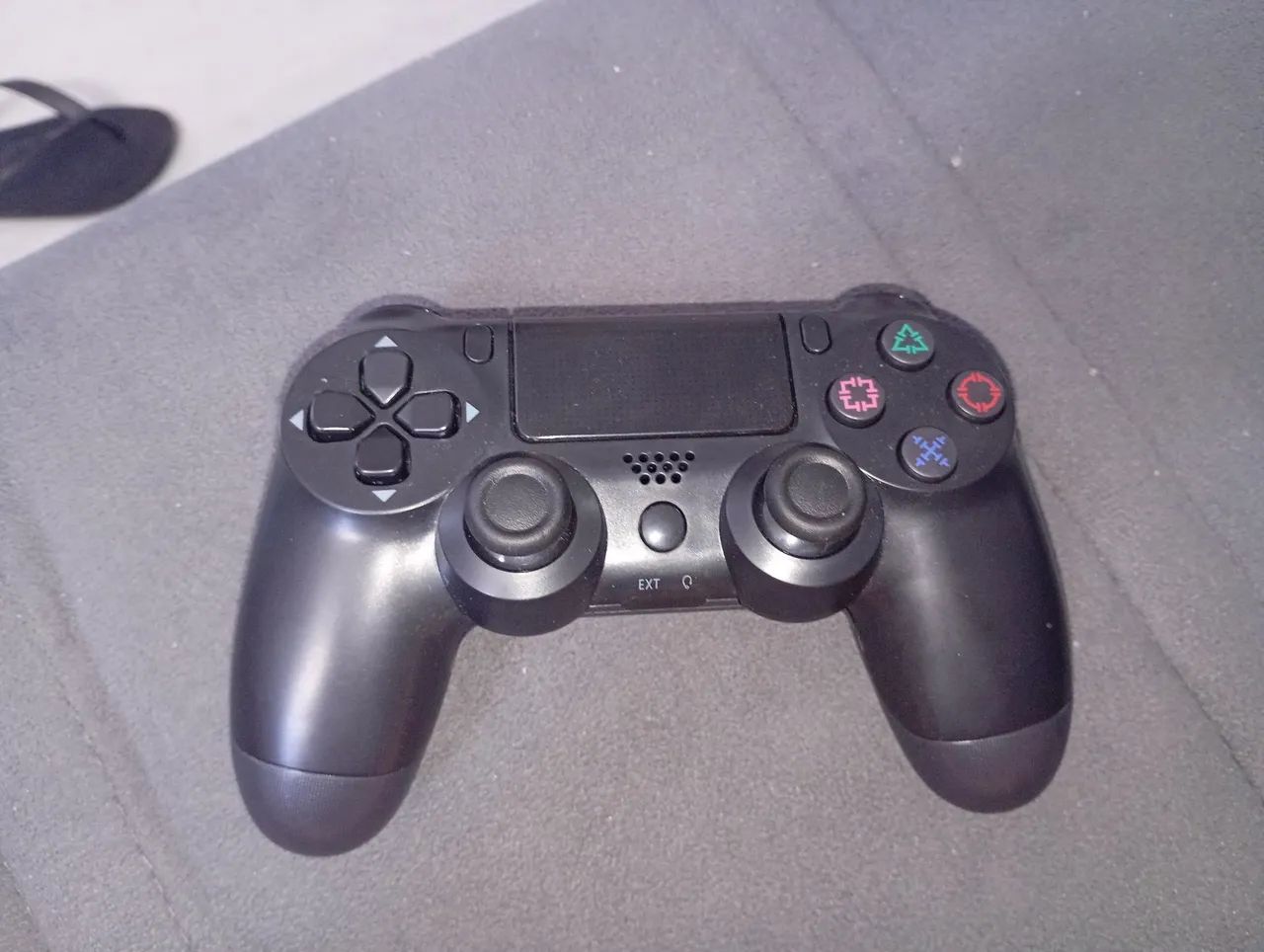 Controle de ps4 funcionando a cabo