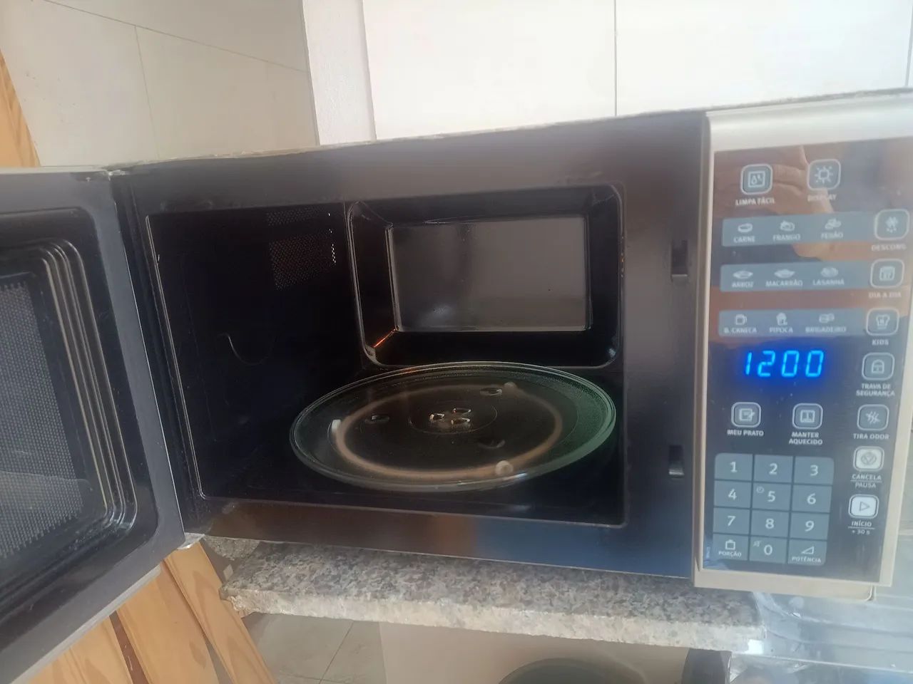 MICROONDAS ELECTROLUX 31 LITROS  - Foto 4