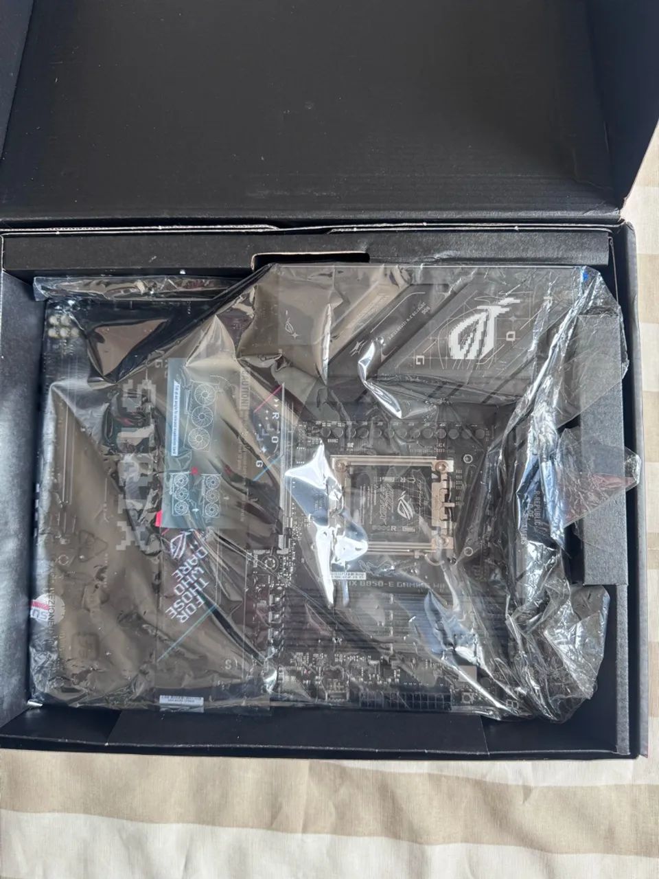 ASUS ROG STRIX B850-E GAMING WIFI PLACA MÃE  - Foto 3