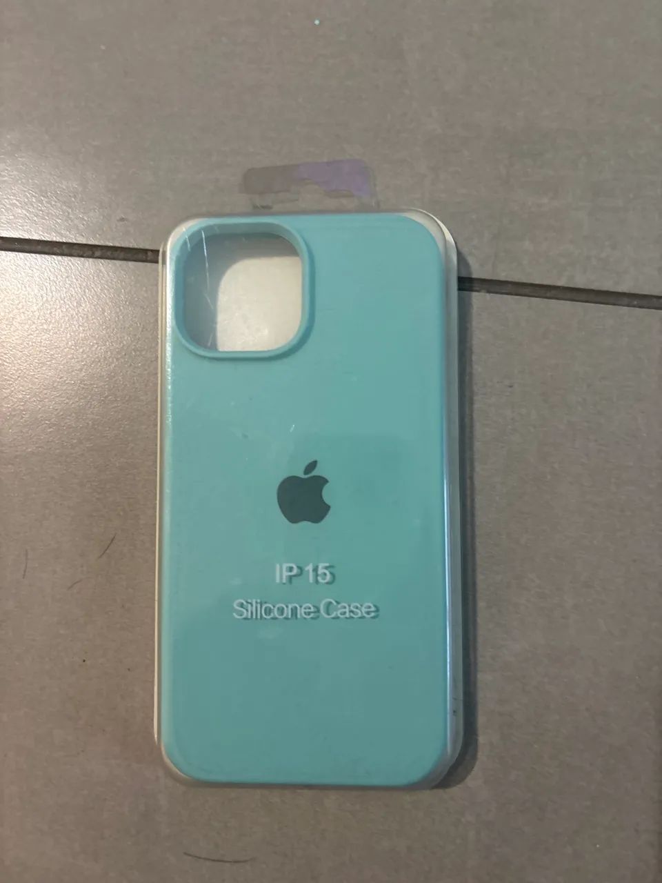 Capas de  Celular IPhone 15 - Foto 3