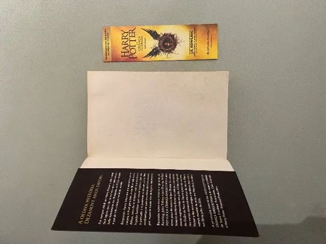 Livro Harry Potter e a Criança Amaldiçoada  - Foto 4