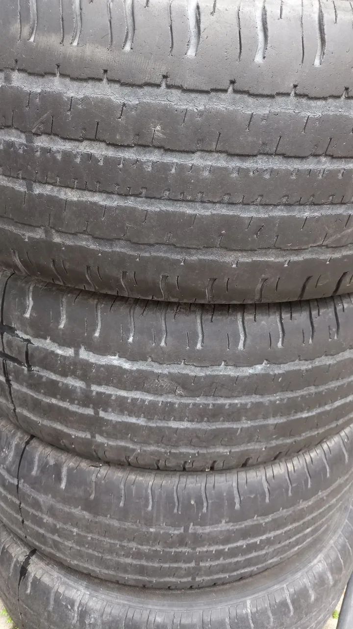 4 pneus usados 