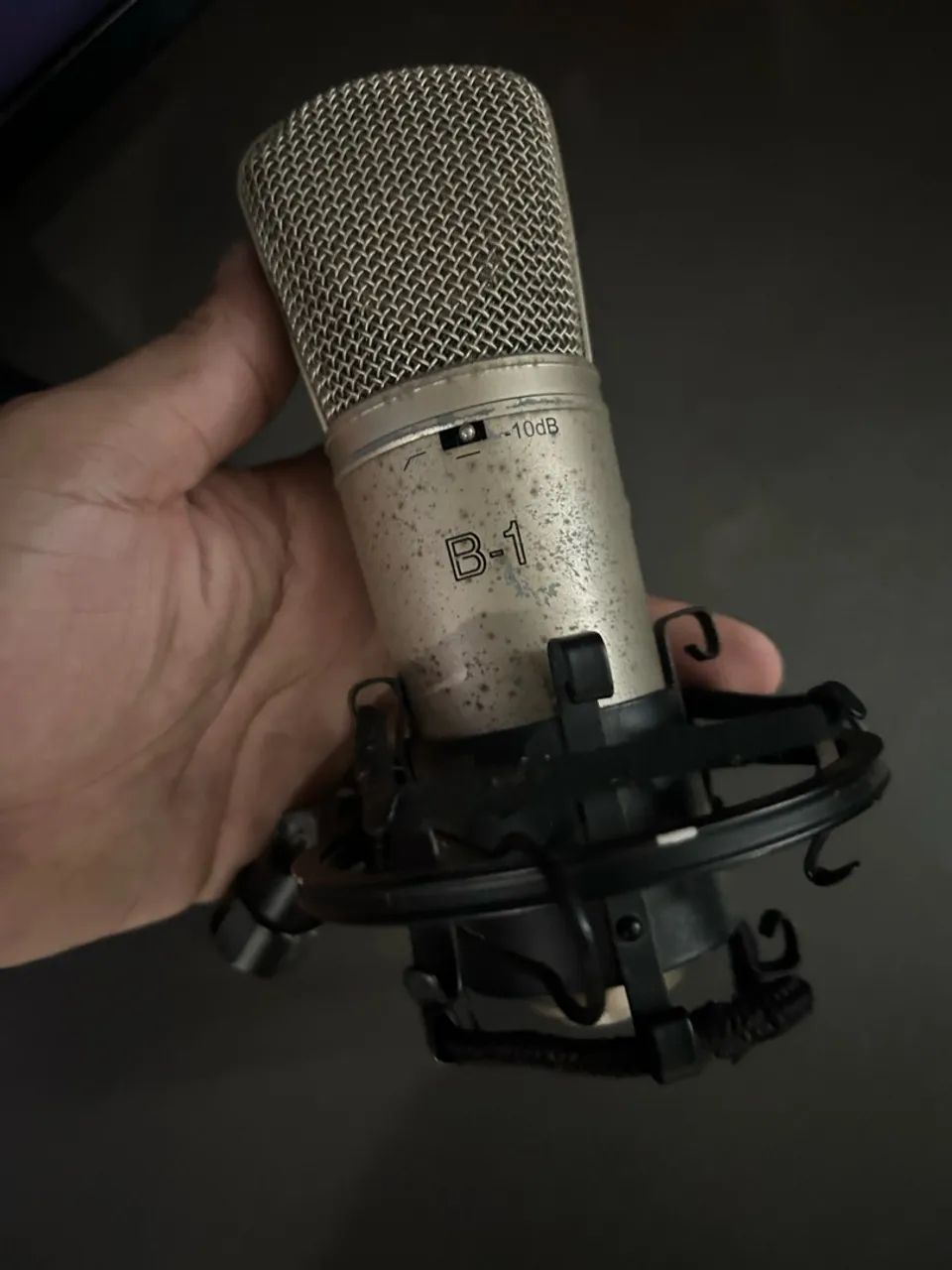 MICROFONE CONDENSADOR BEHRINGER B1