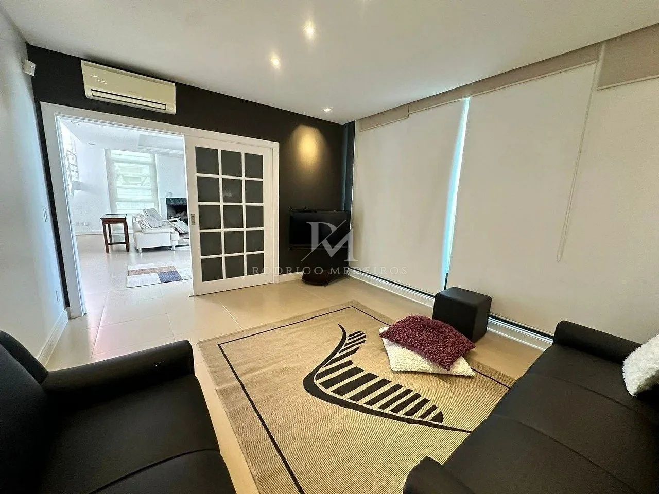 Casa mobiliada com 4 dormitórios em Jurerê Internacional, Florianópolis/SC - Foto 2